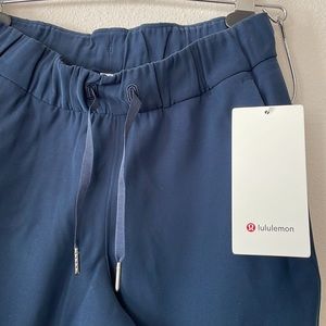 NEW Lululemon On The Fly Jogger with tags!